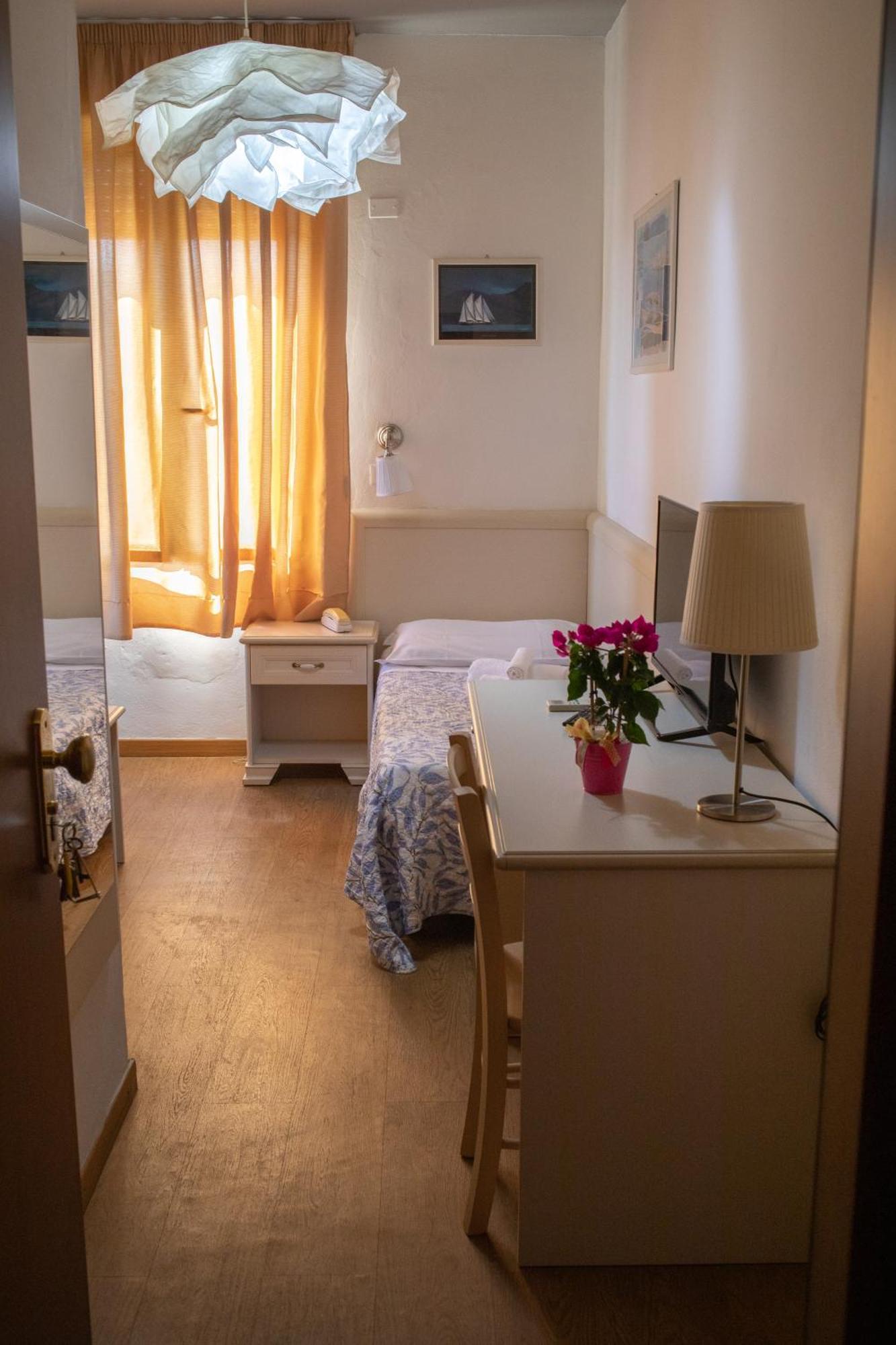 Hotel Ariston Piombino Luaran gambar