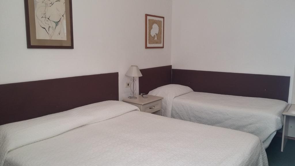 Hotel Ariston Piombino Luaran gambar